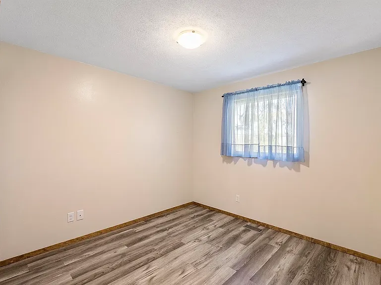 3208 E 14th Ave — Photo 15