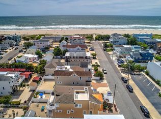 111 E 23rd St, Ship Bottom, NJ 08008