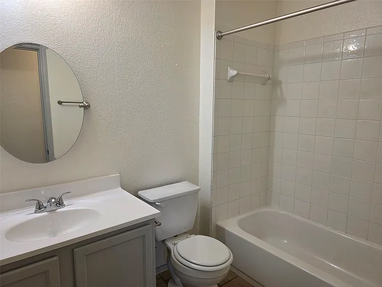 319 Riverwalk Dr — Photo 19