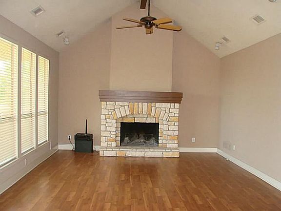 5th image of 312 Park Wood Ct