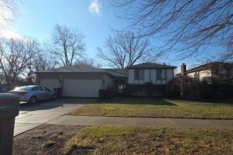 1st image of 46497 Maidstone Rd