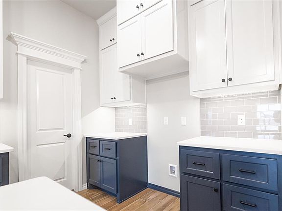 4th image of 3216 Perch Dr