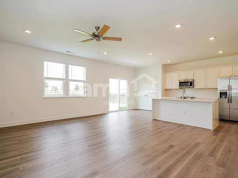 9032 Lucy Dr — Photo 6