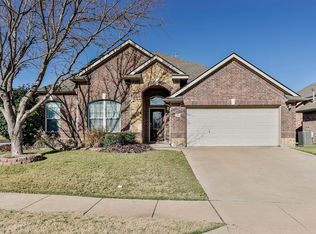 4001 Alderbrook Ln, Roanoke, TX 76262