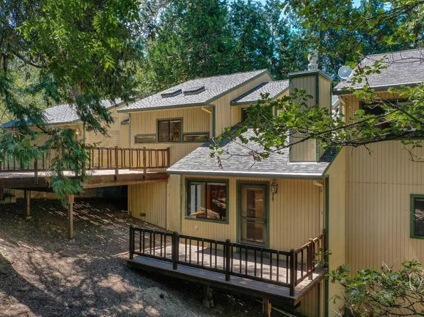 5955 Fullen Rd, Murphys, CA 95247