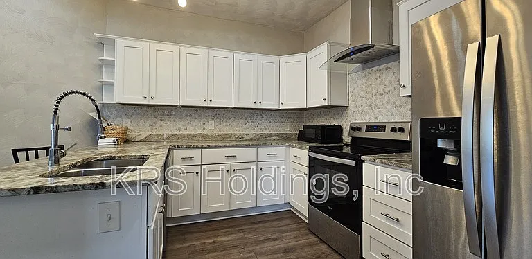 62 Elm Ave — Photo 8