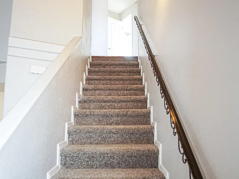 528 Green Village Ct #B — Photo 13