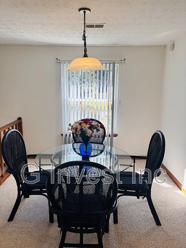 3 bed, 2.0 bath, 1612 sqft, $1,850 — Photo 4