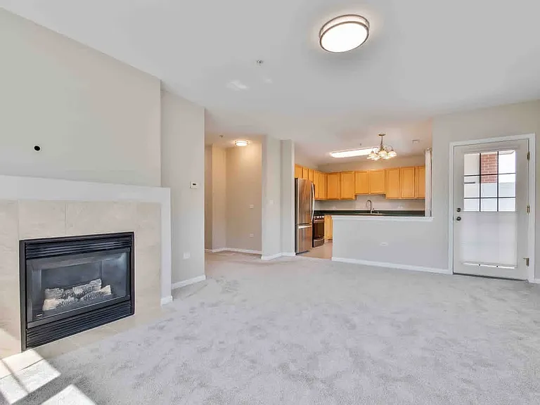 14 S Prospect St #211 — Photo 12