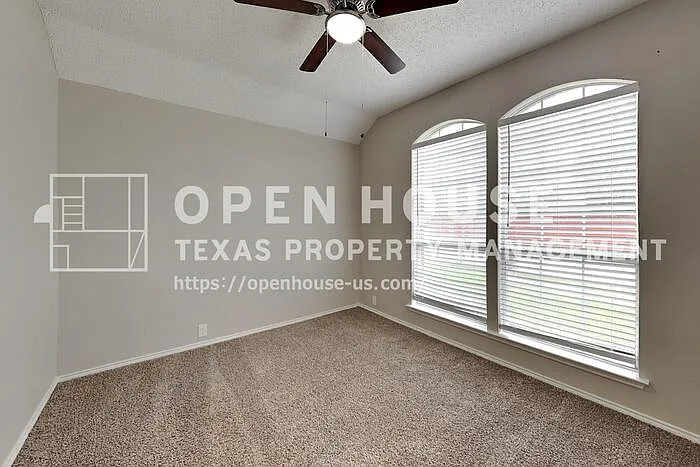 7411 Sonoma Valley Dr — Photo 16