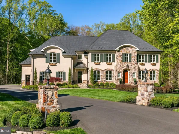101 Chimney Ridge Pl, Sterling, VA 20165