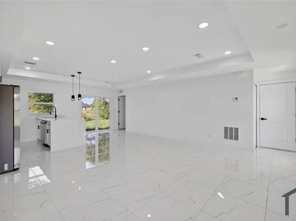 366 Butler Ave S #33974, Lehigh Acres, FL 33974