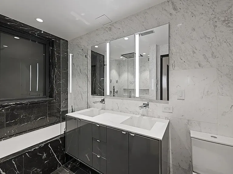 442 E 13th St #5 — Photo 7