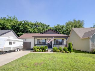 558 Falkland Cir, Clarksville, TN 37042