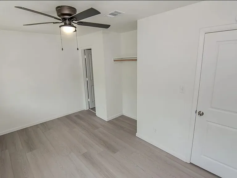 7867 Hamlet St #7867 — Photo 11