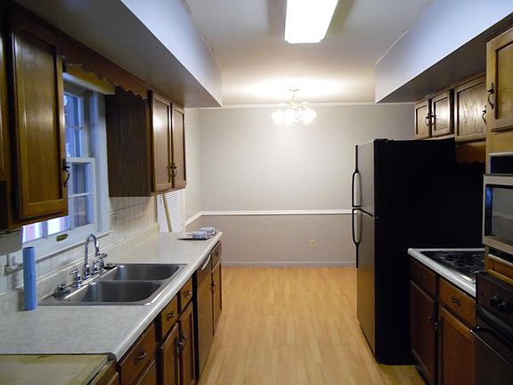 5th image of 3502 Brookview Dr