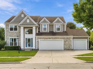 2127 Willow Pond Way, Grafton, WI 53024