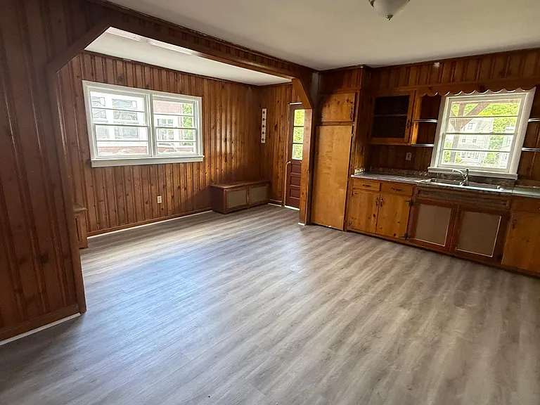 129 Jackson St #1 — Photo 12