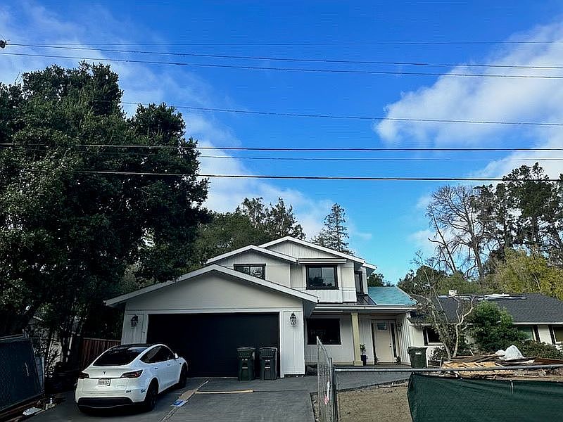 1st image of 324 Blue Oak Ln