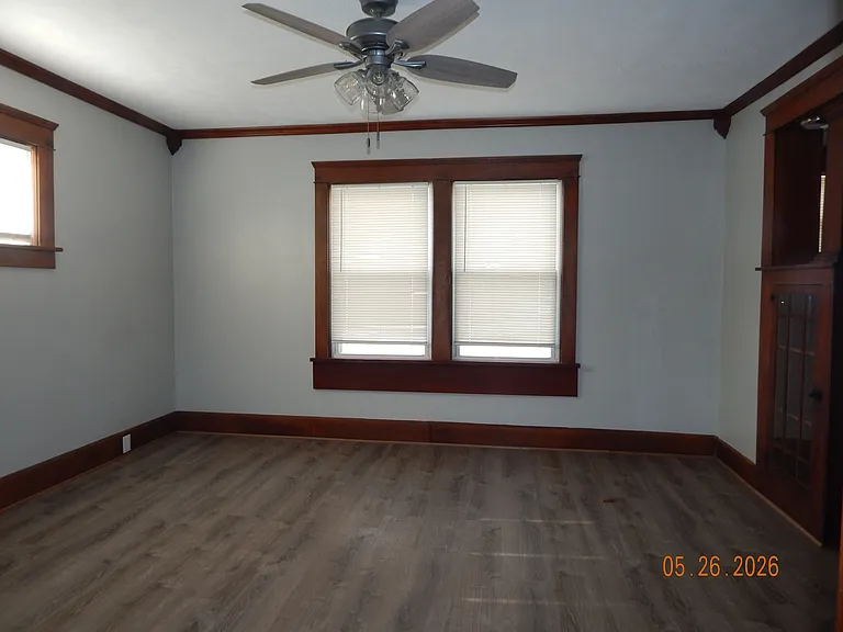 210 Roslyn Ave NW — Photo 7