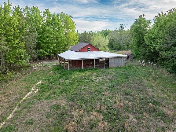 4th image of 148 Mount Zion Rd