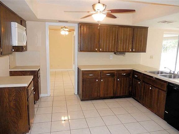 2nd image of 3266 NW 114th Ter