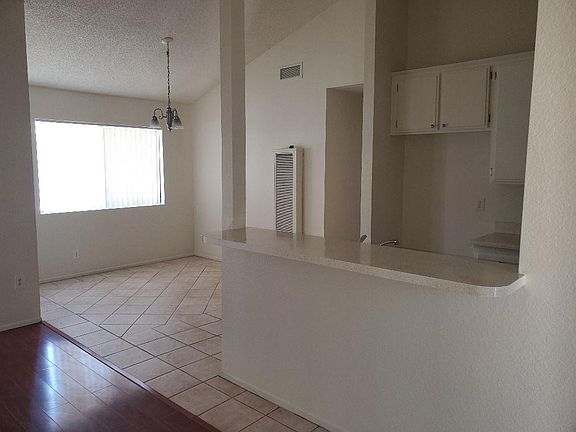 3rd image of 450-456 Coronado Ave #2X2-2095.0