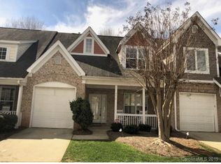 4414 Coventry Row Ct, Charlotte, NC 28270