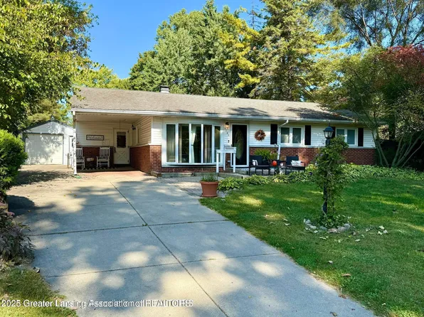 4120 Arlene Dr, Lansing, MI 48917