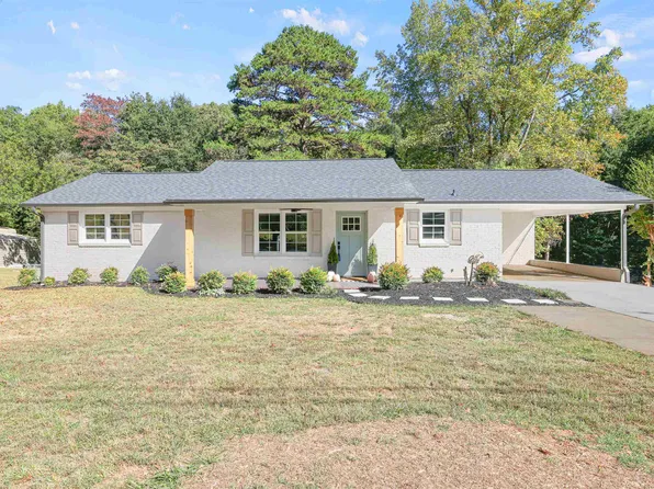 117 E Scenic Ln, Travelers Rest, SC 29690