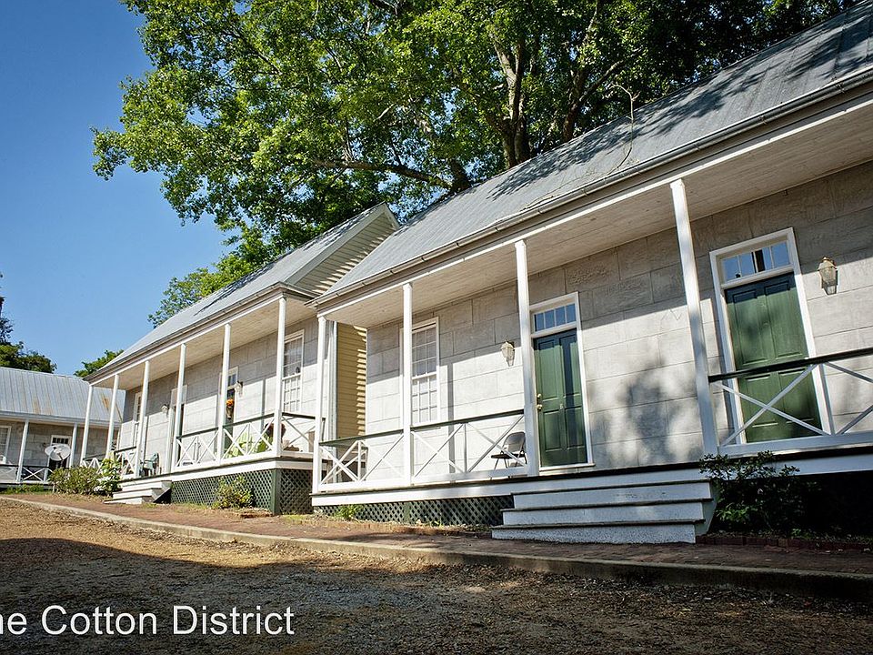 2nd image of 207 Lummus Dr APT D