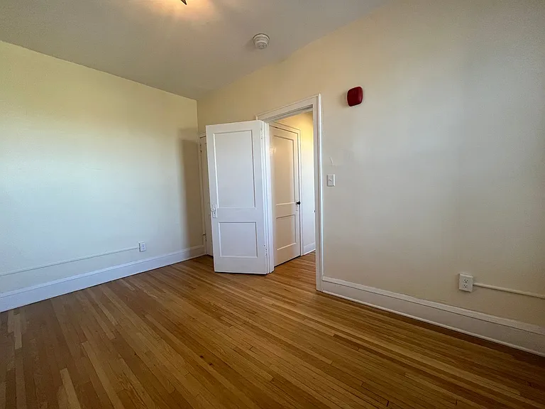 170 Summit Ave — Photo 18