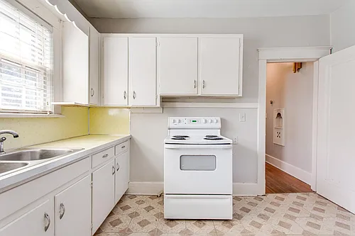 226 Leonard Ave #A Photo 1