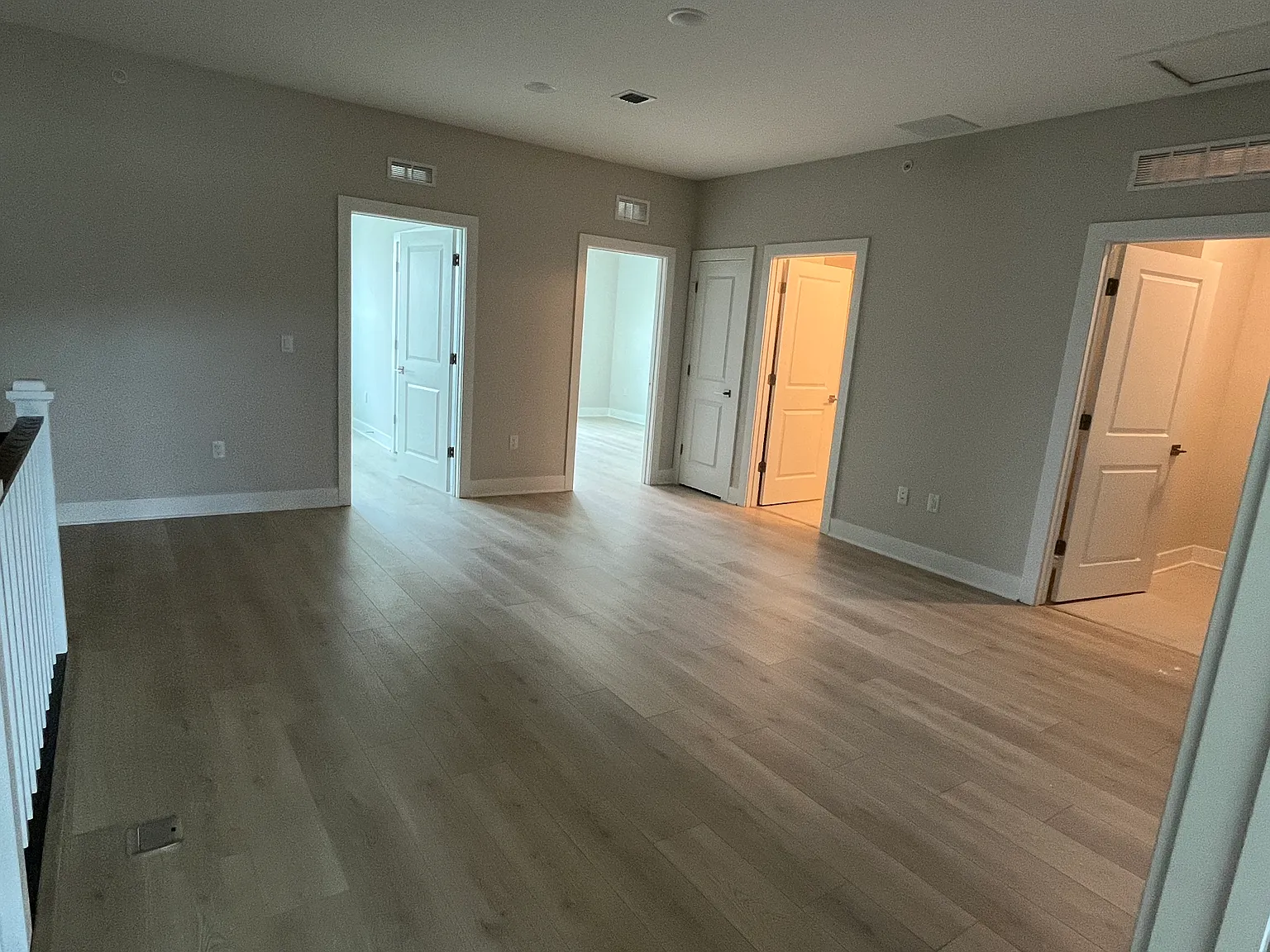 1602 Justin Dr — Photo 4