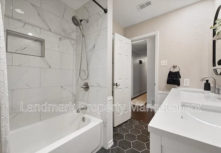 1415 Moss Rose Cir — Photo 22