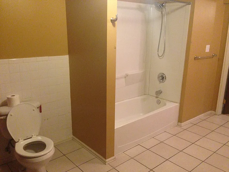 201 Lamkin St #202 — Photo 11