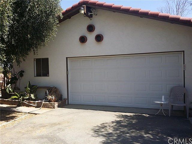 1st image of 26861 Kalmia Ave
