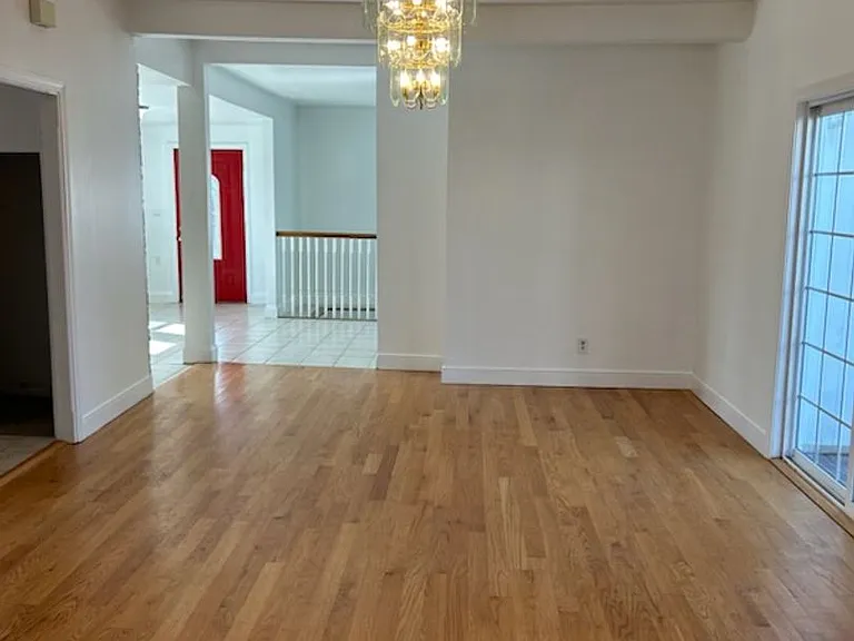8 Whipple St — Photo 4