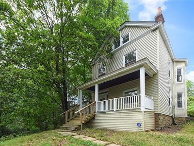 1824 Banksville Rd, Pittsburgh, PA, 15216