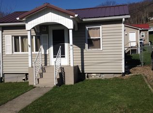 27 Ruth St, Grafton, WV 26354