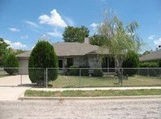 2404 Dickens Dr, Killeen, TX 76543