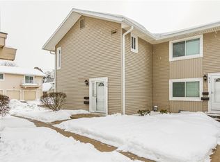 519 Eastbrooke Ln, Rochester, NY 14618