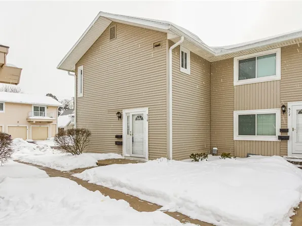 519 Eastbrooke Ln, Rochester, NY 14618
