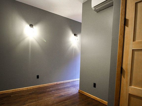 4th image of 194 Montrose Ave #4VB