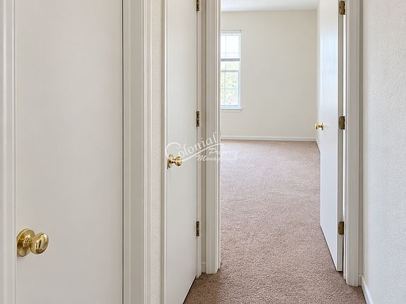 5th image of 1111 Circle M Dr APT D