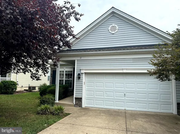 11 Ashland Cir, Fredericksburg, VA 22406
