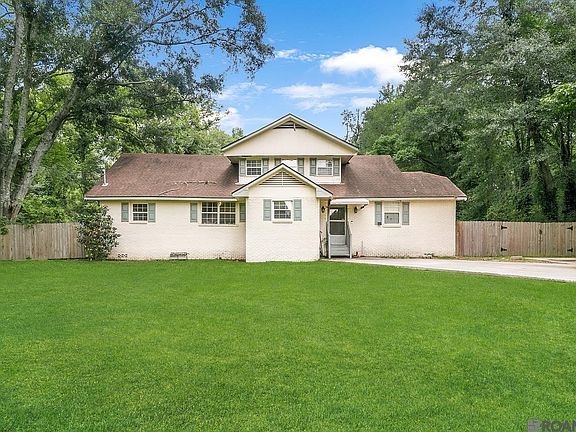 2nd image of 8227 Oak View Dr