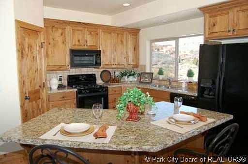 4th image of 8383 N Point Dr #62