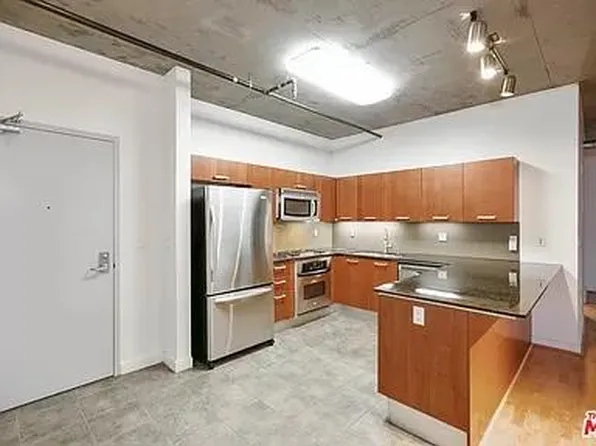 645 W 9th St APT 233, Los Angeles, CA 90015