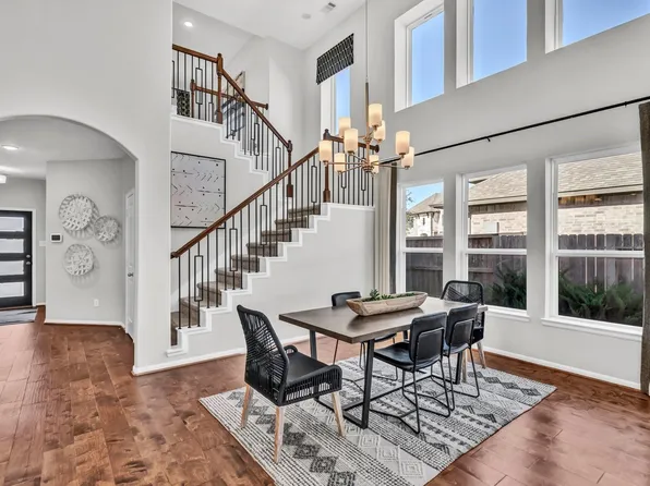 1319 Pleasant Springs Ct, Montgomery, TX 77316